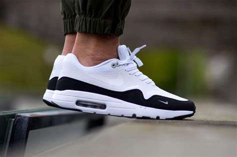 Nike Air Max 1 Essential 